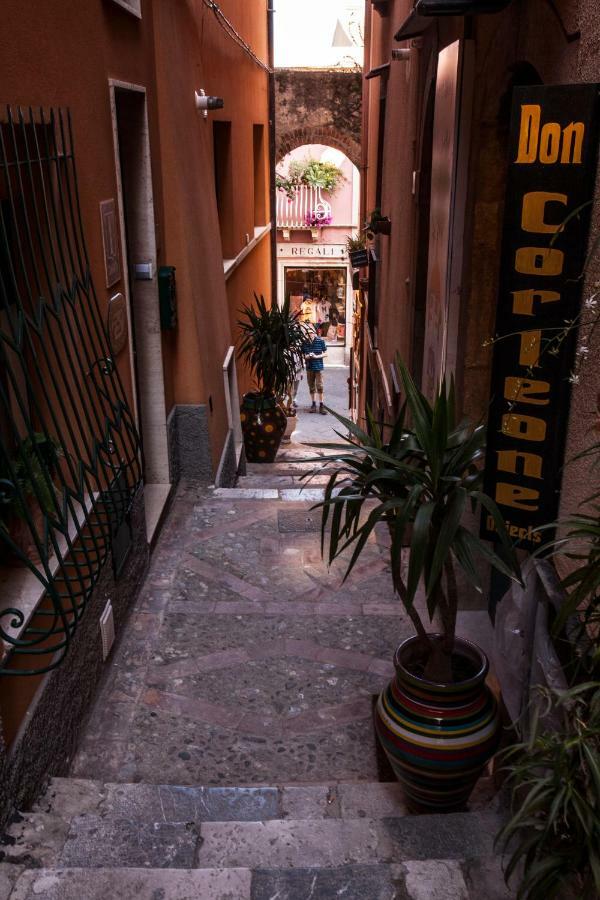 טאורמינה Casa Mediterraneo מראה חיצוני תמונה